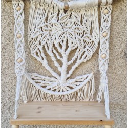 Etagère en bois et macramé